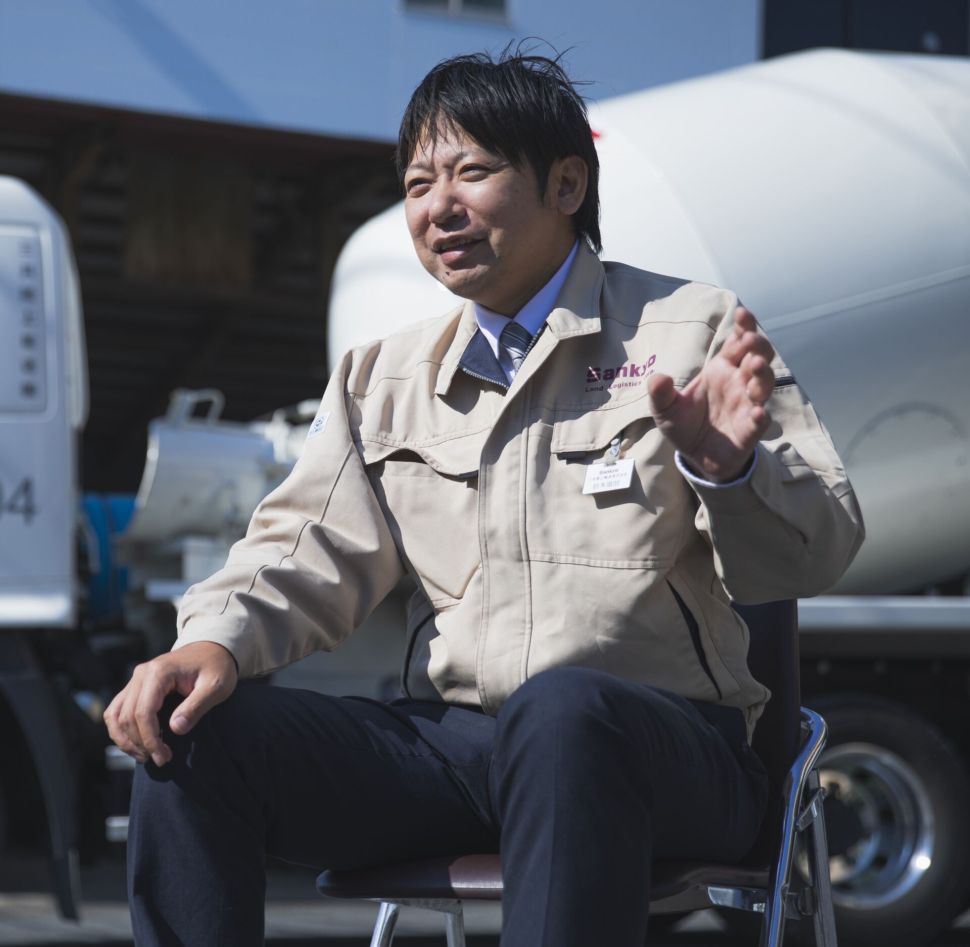取締役　業務部長　鈴木 徹郎